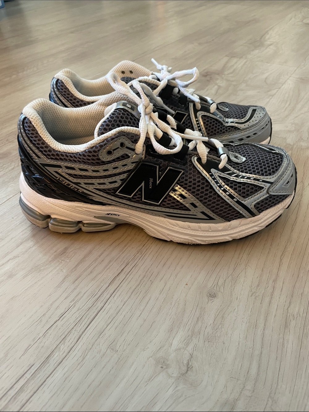 New Balance 1906r Gray Black Youth Shoes